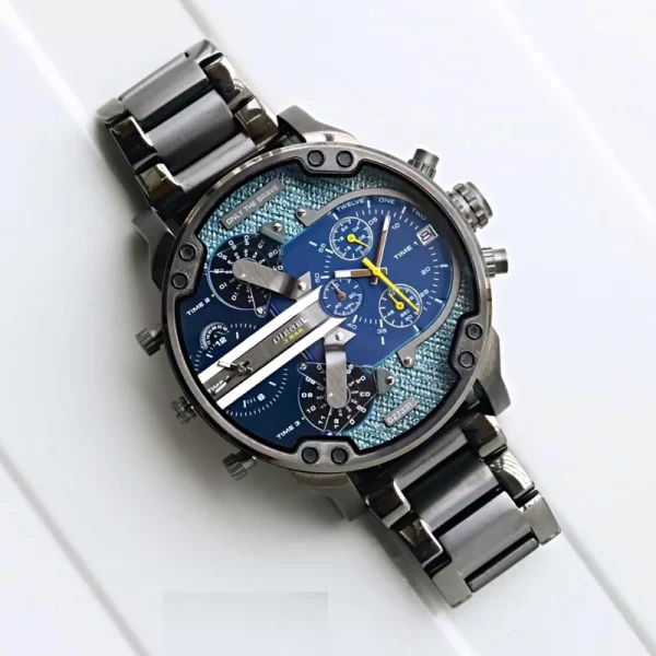Men's Analog Gunmetal Stainless Steel Wrist Watch