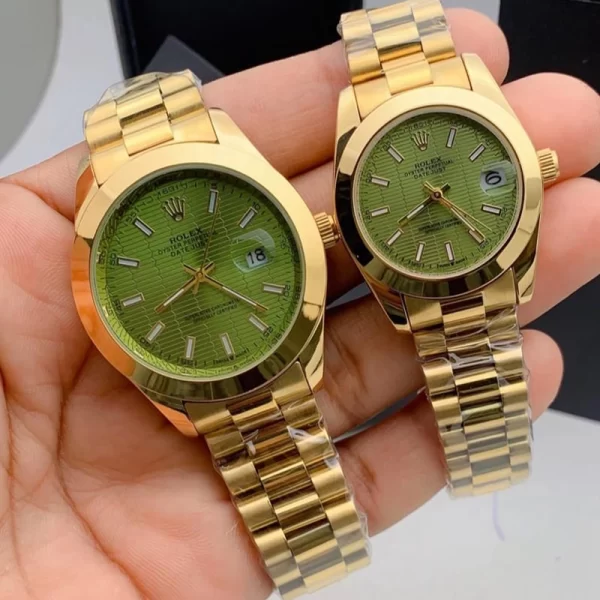 2024 Analog Round Green Dial Gold Strap Couple Copy Watches