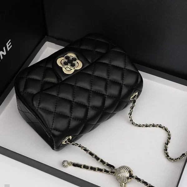 Quilted Chain Black Sling Hand Bag For Ladies