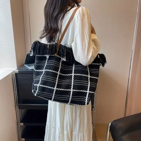 Tassel Embroidery Ladies Black Tote Handbag