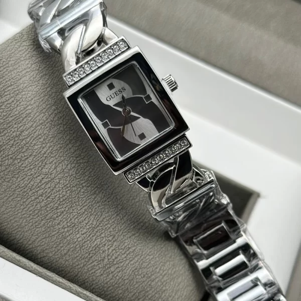 First Copy Attractive Silver Dial Silver Strap Watch For Girls