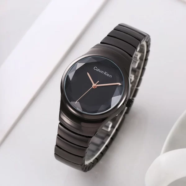 Women Stylish First Copy Black Dial Black Strap Quartz Watch