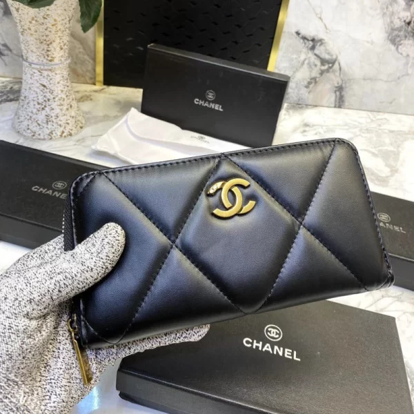 Diamond Quilted Long Black Wallet Dupe